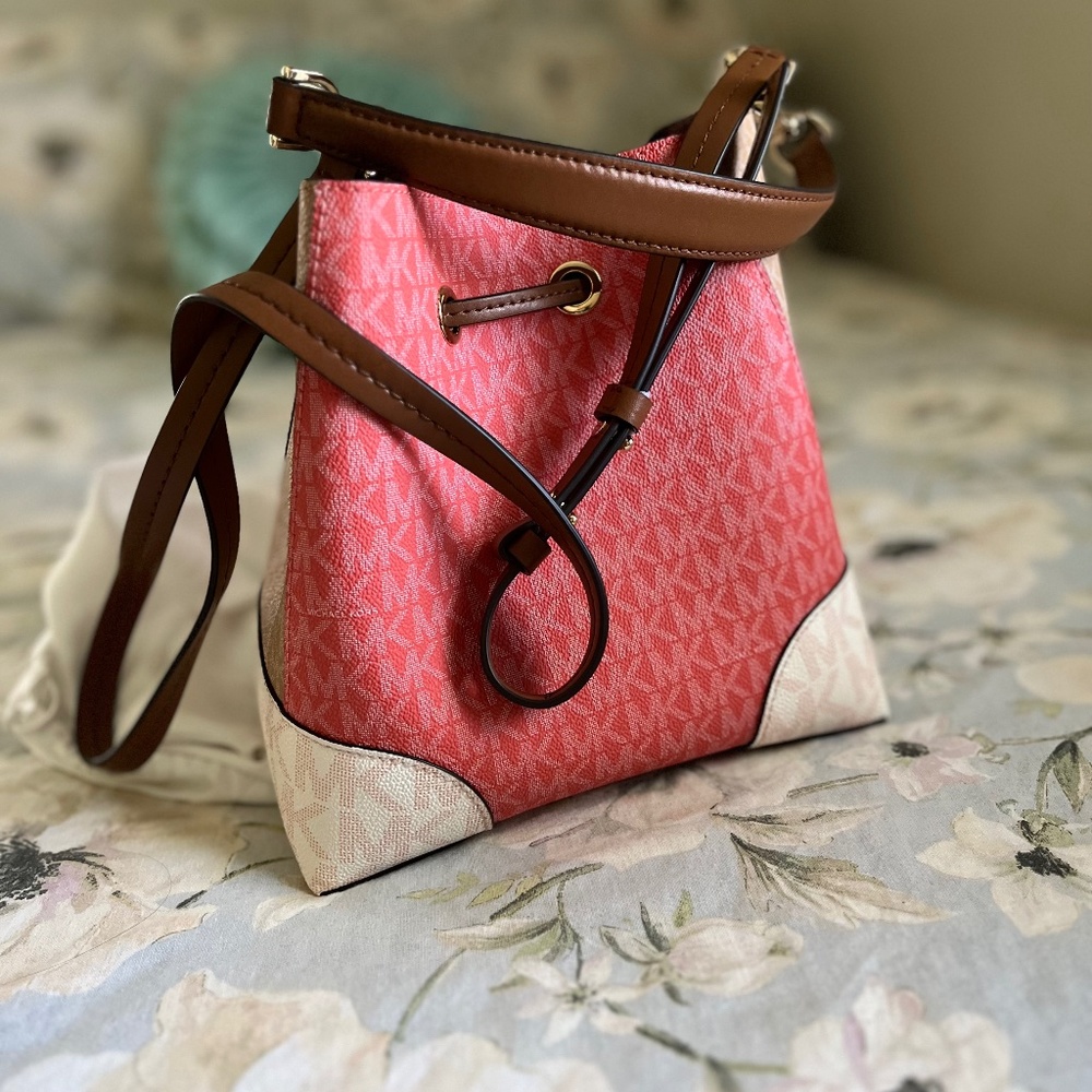 Michael Kors purse